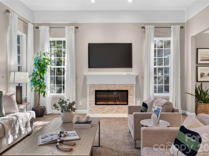 3012 Nablus Drive, Waxhaw, NC 28173.  MLS# CAR4400994, YatesRealty ID 21502. 