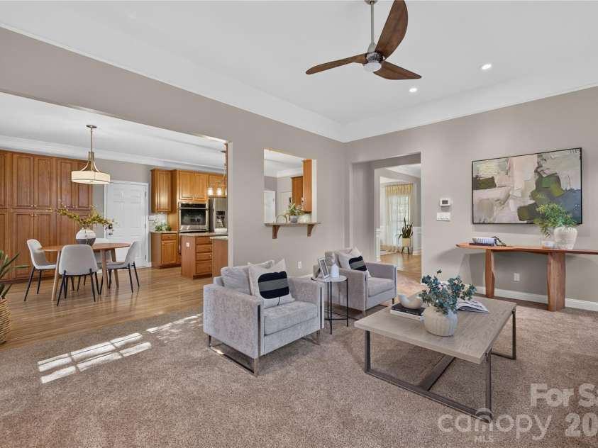 3012 Nablus Drive, Waxhaw, NC 28173.  MLS# CAR4400994, YatesRealty ID 21502. 