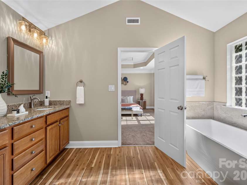 3012 Nablus Drive, Waxhaw, NC 28173.  MLS# CAR4400994, YatesRealty ID 21502. 