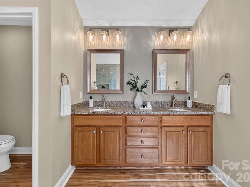 3012 Nablus Drive, Waxhaw, NC 28173.  MLS# CAR4400994, YatesRealty ID 21502. 