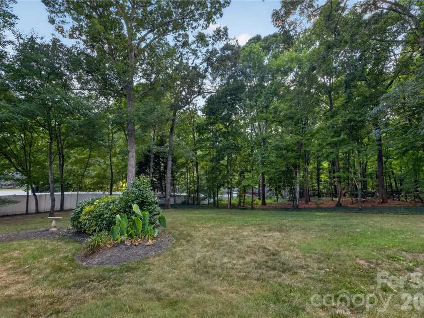 3012 Nablus Drive, Waxhaw, NC 28173.  MLS# CAR4400994, YatesRealty ID 21502. 