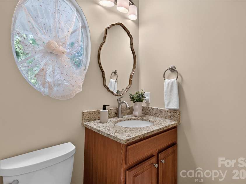 3012 Nablus Drive, Waxhaw, NC 28173.  MLS# CAR4400994, YatesRealty ID 21502. 