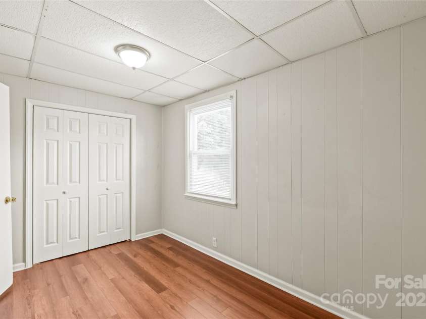 1113 4th Avenue, Gastonia, NC 28052.  MLS# CAR4273472, YatesRealty ID 21505. 