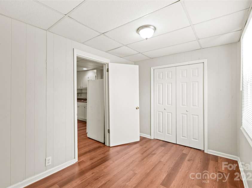1113 4th Avenue, Gastonia, NC 28052.  MLS# CAR4273472, YatesRealty ID 21505. 