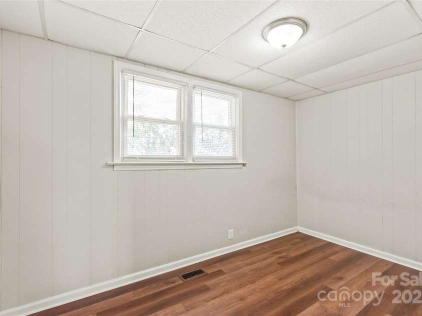 1113 4th Avenue, Gastonia, NC 28052.  MLS# CAR4273472, YatesRealty ID 21505. 