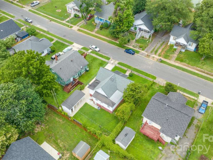 1113 4th Avenue, Gastonia, NC 28052.  MLS# CAR4273472, YatesRealty ID 21505. 