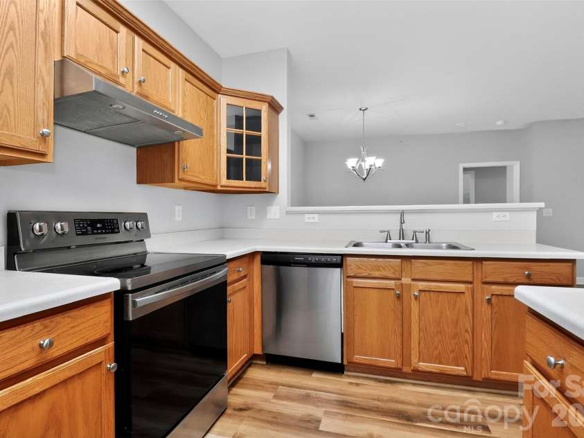 16809 Doe Valley Court, Cornelius, NC 28031.  MLS# CAR4380695, YatesRealty ID 21505. 