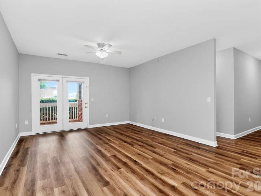 16809 Doe Valley Court, Cornelius, NC 28031.  MLS# CAR4380695, YatesRealty ID 21505. 