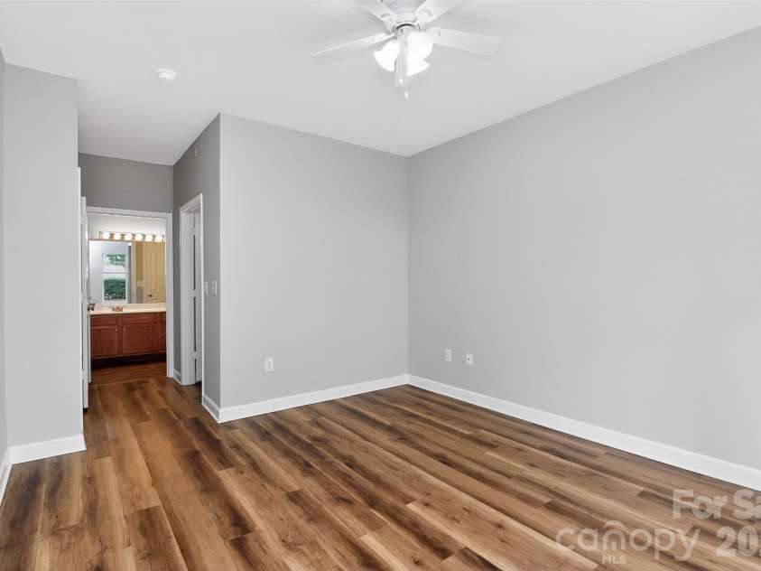16809 Doe Valley Court, Cornelius, NC 28031.  MLS# CAR4380695, YatesRealty ID 21505. 