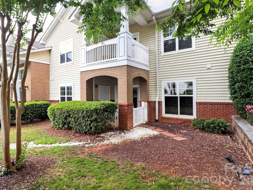 16809 Doe Valley Court, Cornelius, NC 28031.  MLS# CAR4380695, YatesRealty ID 21505. 