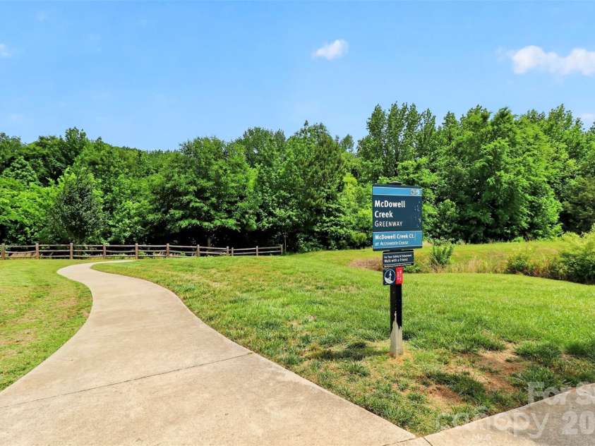 16809 Doe Valley Court, Cornelius, NC 28031.  MLS# CAR4380695, YatesRealty ID 21505. One mile to Birkdale! 