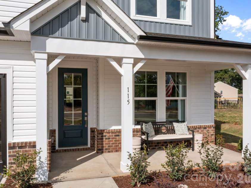 115 Windgate Way, Mooresville, NC 28115.  MLS# CAR4374610, YatesRealty ID 21506. 