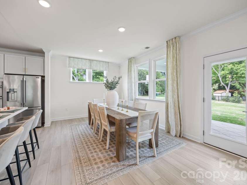 115 Windgate Way, Mooresville, NC 28115.  MLS# CAR4374610, YatesRealty ID 21506. Breakfast Area