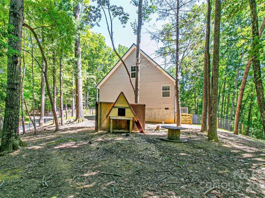24 Hallelujah Hollow, Pisgah Forest, NC 28768.  MLS# CAR4270636, YatesRealty ID 21507. 