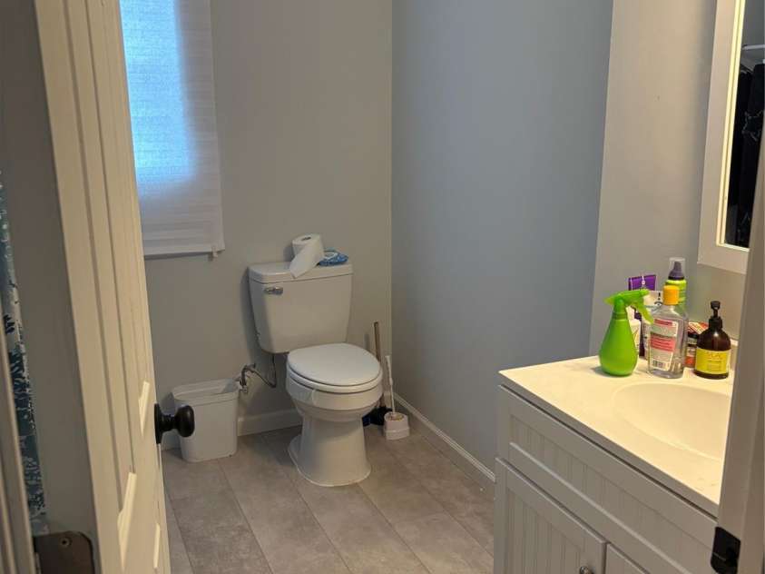 911 Plyler Street, Monroe, NC 28110.  MLS# CAR4356393, YatesRealty ID 21507. Hall Bathroom