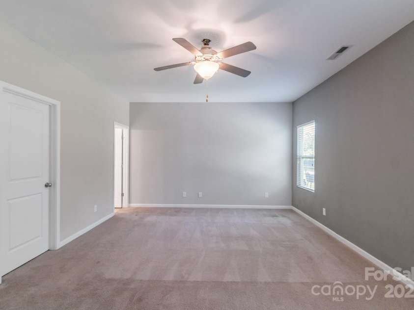 3296 Saddlebrook Drive, Midland, NC 28107.  MLS# CAR4273896, YatesRealty ID 21508. 