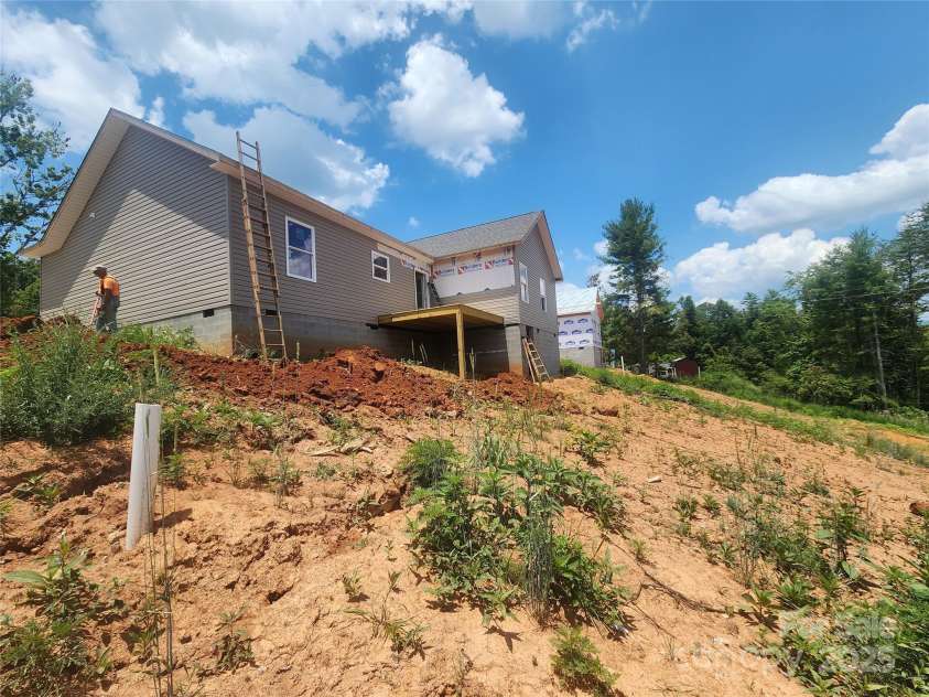 65 Eller Ford Road, Weaverville, NC 28787.  MLS# CAR4274024, YatesRealty ID 21509. 