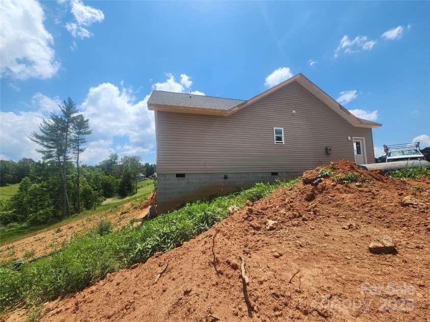 65 Eller Ford Road, Weaverville, NC 28787.  MLS# CAR4274024, YatesRealty ID 21509. 
