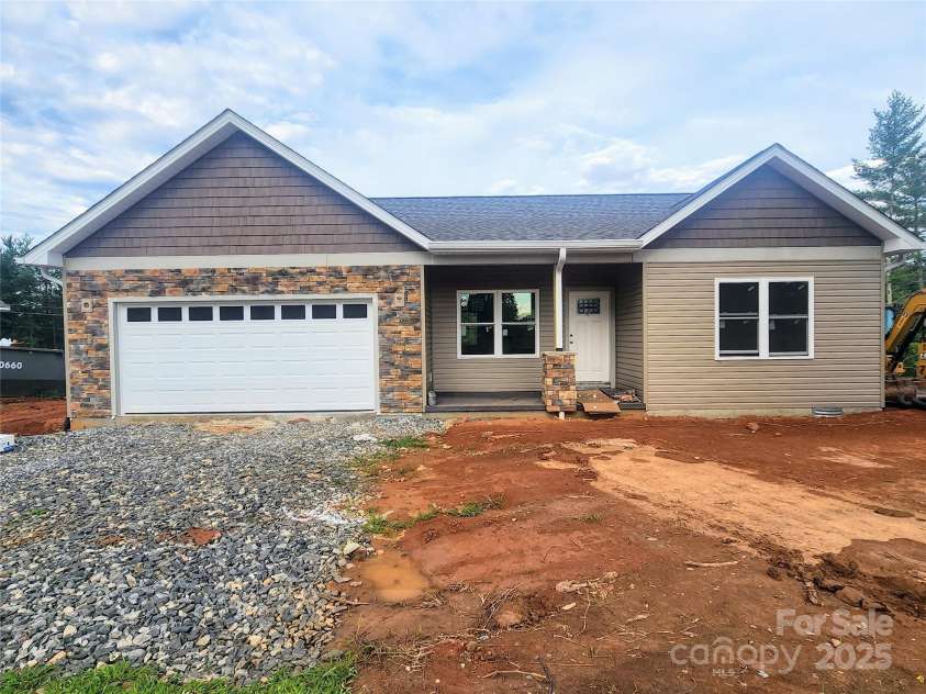 65 Eller Ford Road, Weaverville, NC 28787.  MLS# CAR4274024, YatesRealty ID 21509. 