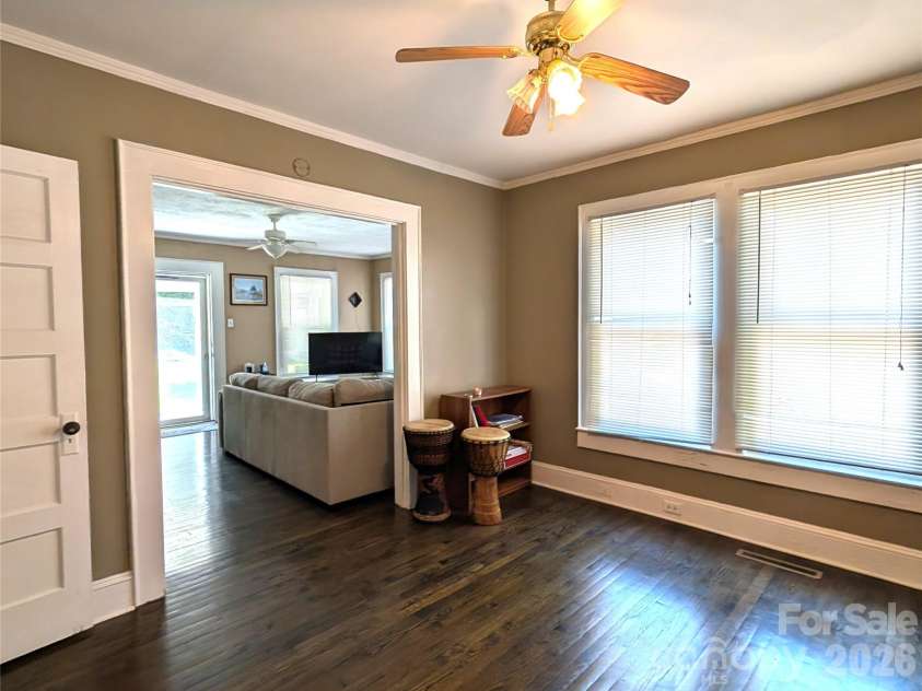 707 Oakshade Avenue, Kannapolis, NC 28083.  MLS# CAR4372011, YatesRealty ID 21509. 