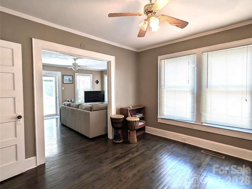 707 Oakshade Avenue, Kannapolis, NC 28083.  MLS# CAR4372011, YatesRealty ID 21509. 
