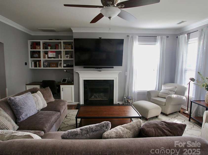 12123 Monteith Grove Drive, Huntersville, NC 28078.  MLS# CAR4229051, YatesRealty ID 2151. 