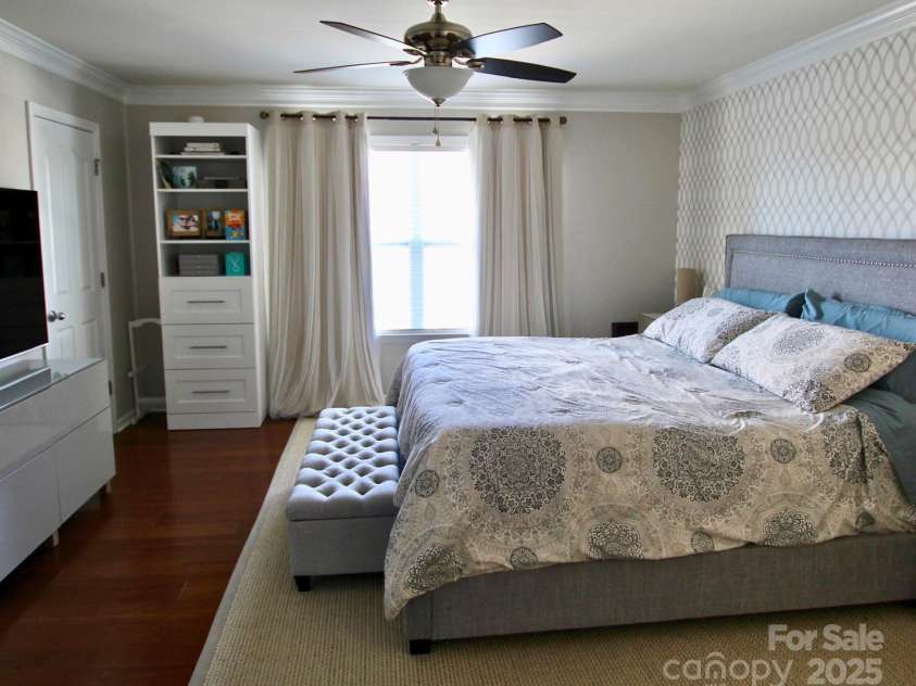12123 Monteith Grove Drive, Huntersville, NC 28078.  MLS# CAR4229051, YatesRealty ID 2151. 