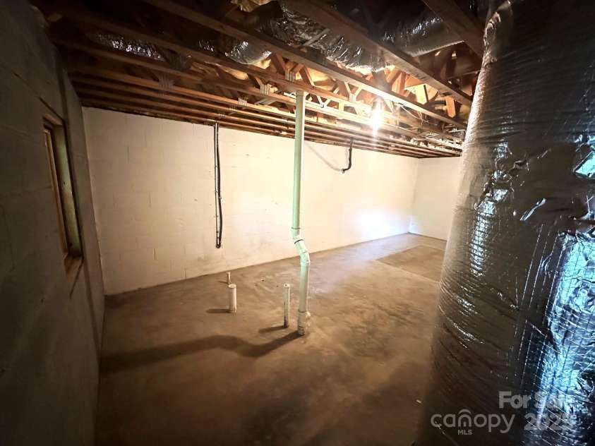 184 Poplar Drive, Lake Lure, NC 28746.  MLS# CAR4285241, YatesRealty ID 2151. Plumbed for 3rd bath