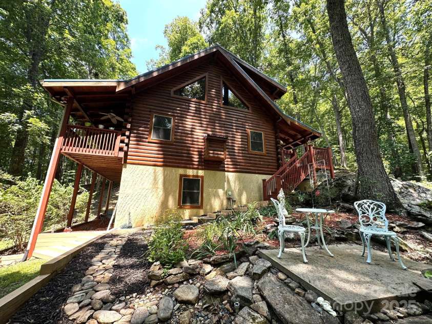 184 Poplar Drive, Lake Lure, NC 28746.  MLS# CAR4285241, YatesRealty ID 2151. Right side has stairs to back porch