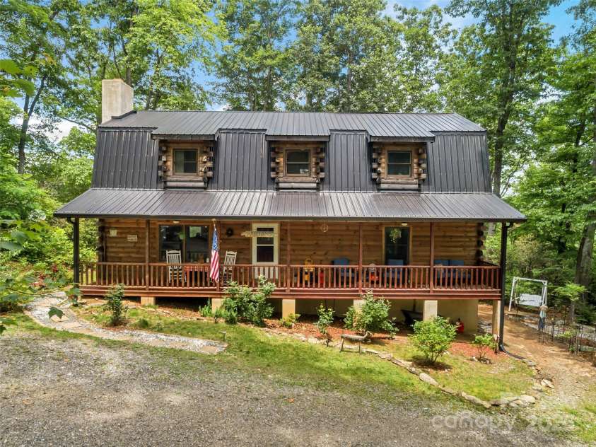 252 Idylwild Lane, Black Mountain, NC 28711.  MLS# CAR4267364, YatesRealty ID 21511. 