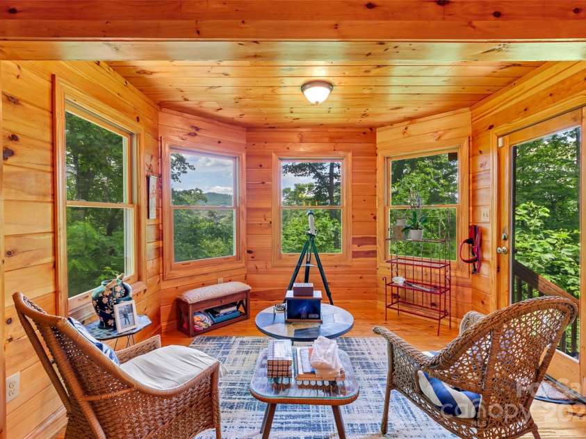 252 Idylwild Lane, Black Mountain, NC 28711.  MLS# CAR4267364, YatesRealty ID 21511. 