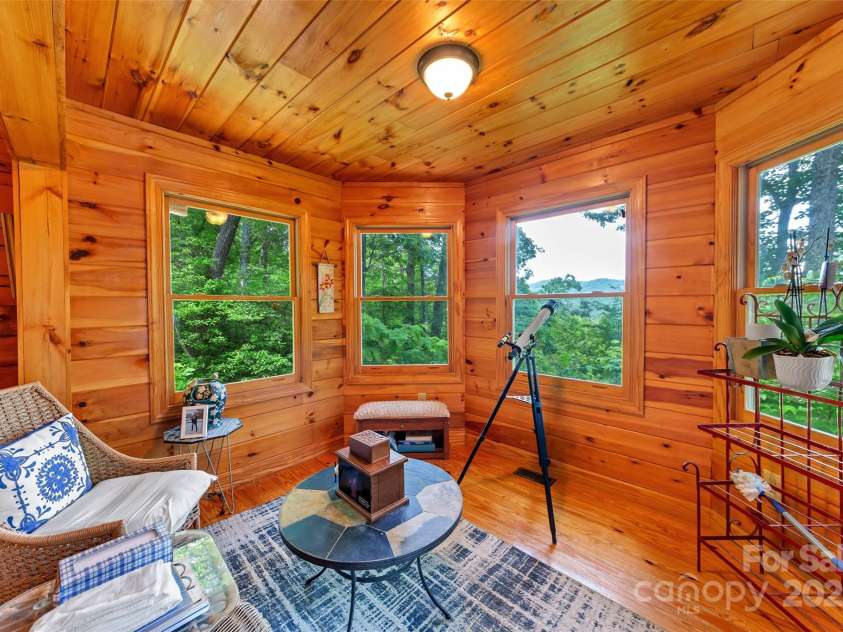 252 Idylwild Lane, Black Mountain, NC 28711.  MLS# CAR4267364, YatesRealty ID 21511. 