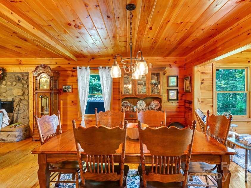 252 Idylwild Lane, Black Mountain, NC 28711.  MLS# CAR4267364, YatesRealty ID 21511. 