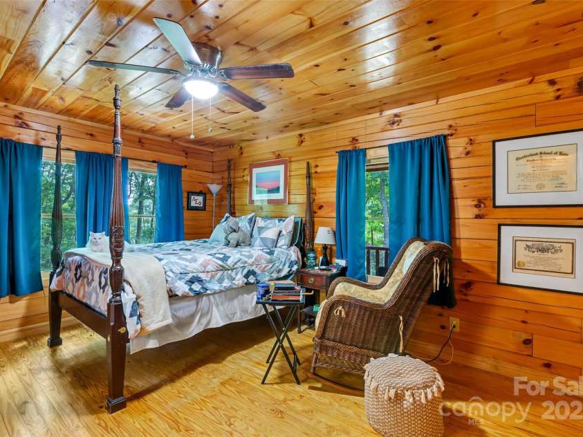 252 Idylwild Lane, Black Mountain, NC 28711.  MLS# CAR4267364, YatesRealty ID 21511. 