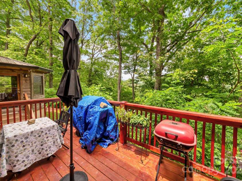 252 Idylwild Lane, Black Mountain, NC 28711.  MLS# CAR4267364, YatesRealty ID 21511. 