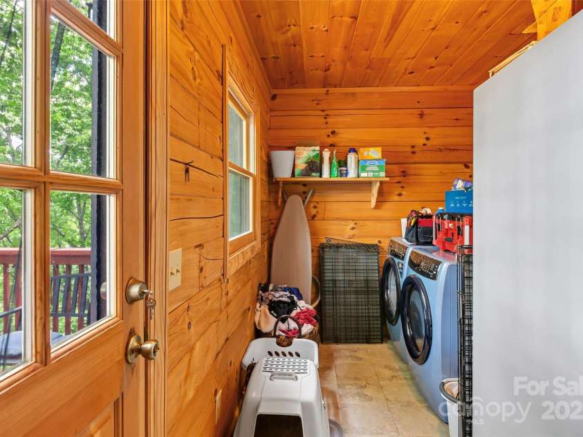 252 Idylwild Lane, Black Mountain, NC 28711.  MLS# CAR4267364, YatesRealty ID 21511. 