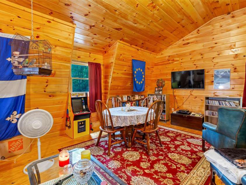 252 Idylwild Lane, Black Mountain, NC 28711.  MLS# CAR4267364, YatesRealty ID 21511. Bonus setting area/loft