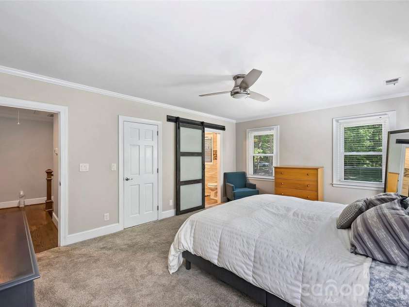 5525 Lancelot Drive, Charlotte, NC 28270.  MLS# CAR4372784, YatesRealty ID 21511. 