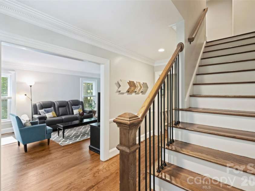 5525 Lancelot Drive, Charlotte, NC 28270.  MLS# CAR4372784, YatesRealty ID 21511. 
