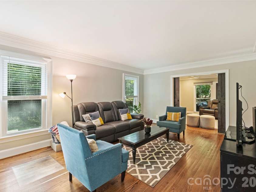 5525 Lancelot Drive, Charlotte, NC 28270.  MLS# CAR4372784, YatesRealty ID 21511. 