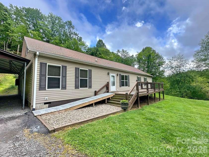 10 Betty's Drive, Waynesville, NC 28786.  MLS# CAR4380497, YatesRealty ID 21512. 