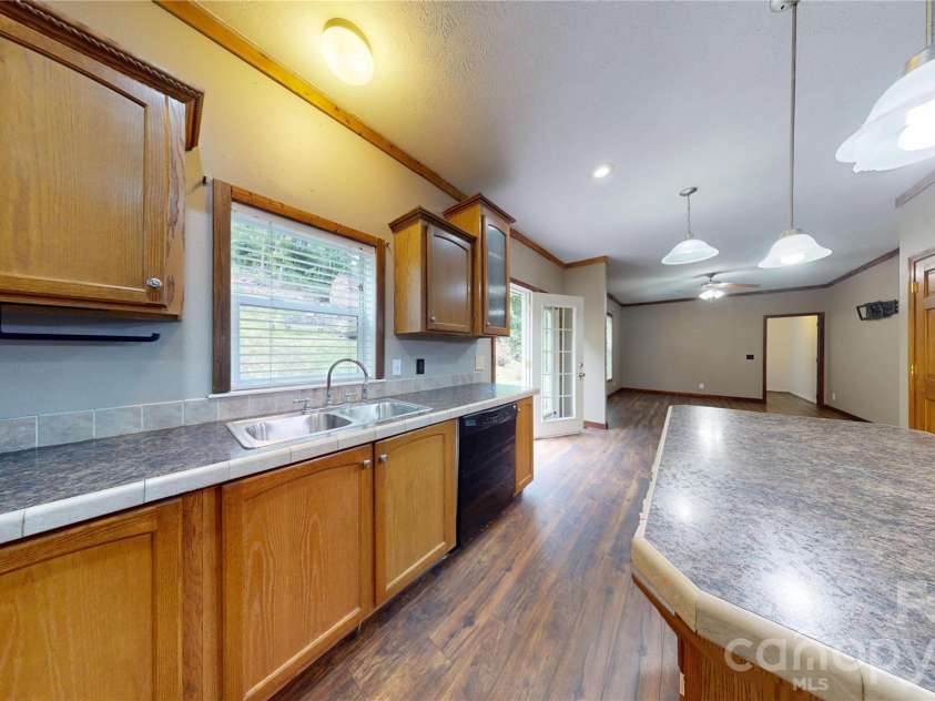 10 Betty's Drive, Waynesville, NC 28786.  MLS# CAR4380497, YatesRealty ID 21512. 