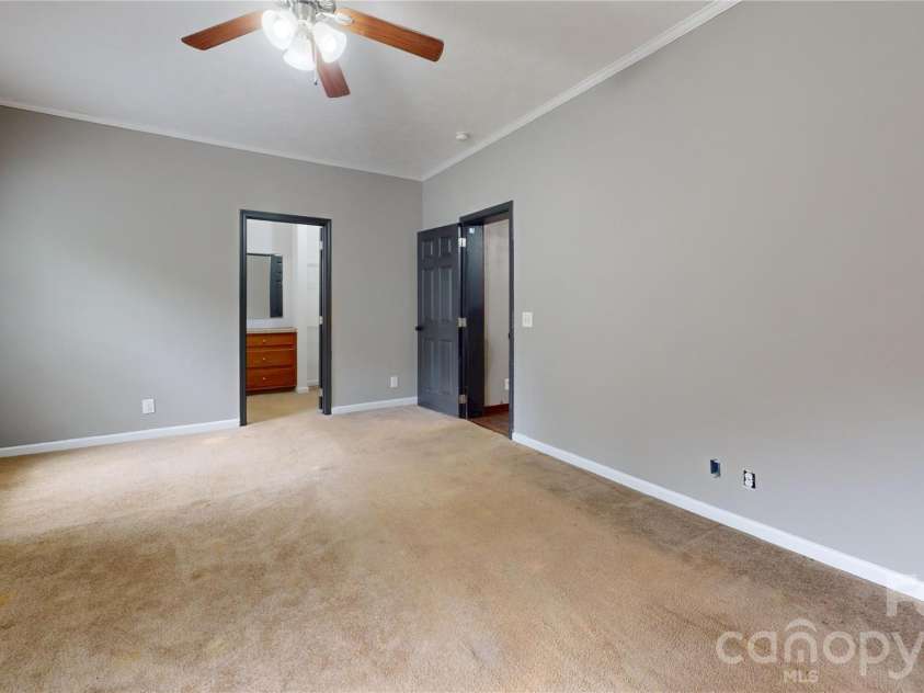 10 Betty's Drive, Waynesville, NC 28786.  MLS# CAR4380497, YatesRealty ID 21512. 