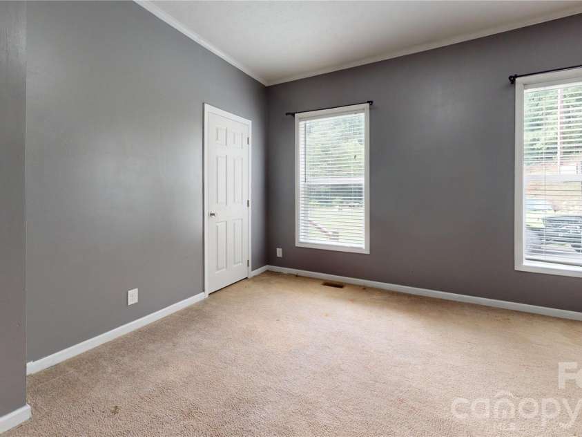 10 Betty's Drive, Waynesville, NC 28786.  MLS# CAR4380497, YatesRealty ID 21512. 