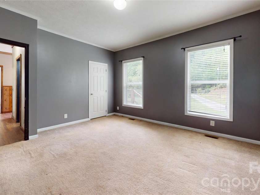 10 Betty's Drive, Waynesville, NC 28786.  MLS# CAR4380497, YatesRealty ID 21512. 