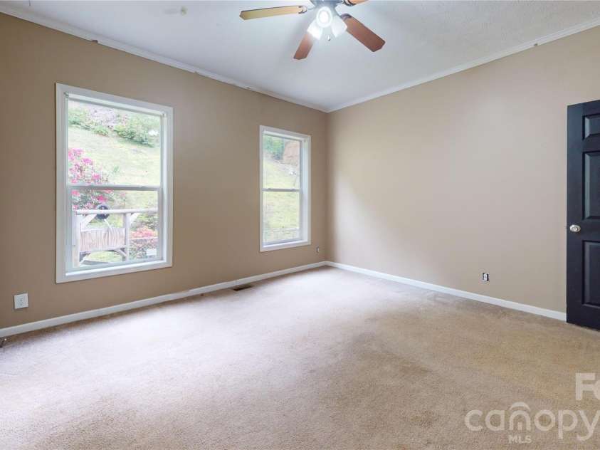 10 Betty's Drive, Waynesville, NC 28786.  MLS# CAR4380497, YatesRealty ID 21512. 