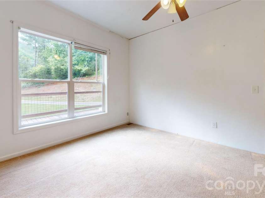 10 Betty's Drive, Waynesville, NC 28786.  MLS# CAR4380497, YatesRealty ID 21512. 