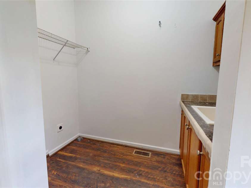 10 Betty's Drive, Waynesville, NC 28786.  MLS# CAR4380497, YatesRealty ID 21512. 