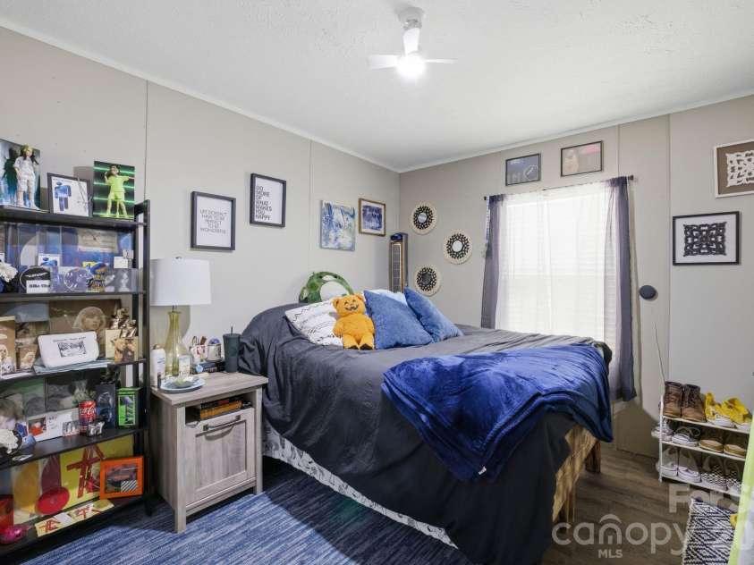 980 Lakeland Avenue, Lincolnton, NC 28092.  MLS# CAR4377426, YatesRealty ID 21514. 