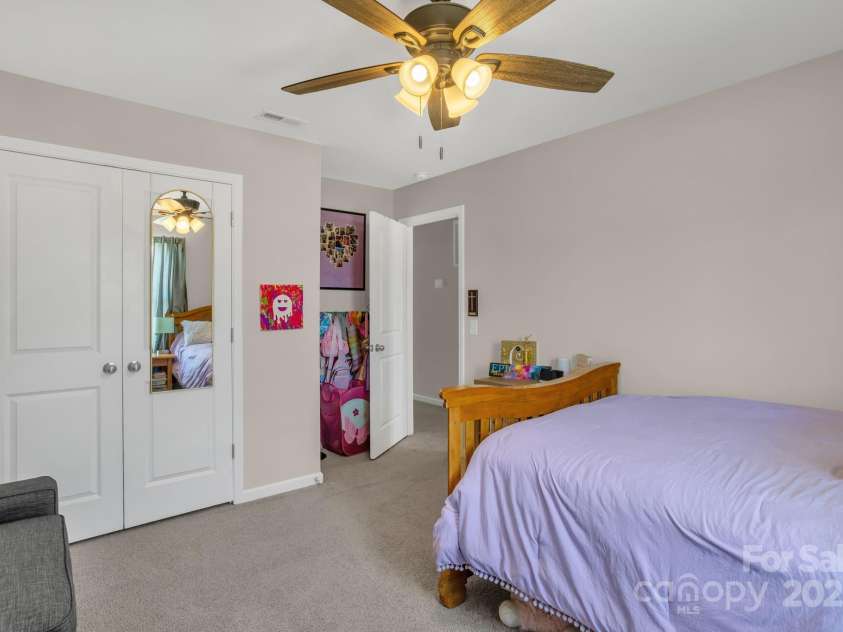 105 Centerpiece Drive, High Point, NC 27265.  MLS# CAR4268103, YatesRealty ID 21515. 